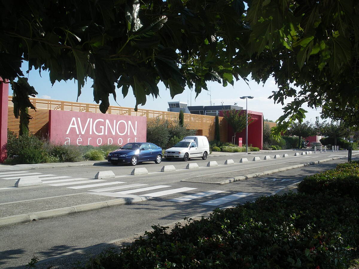 Aéroport d'Avignon - Caumont