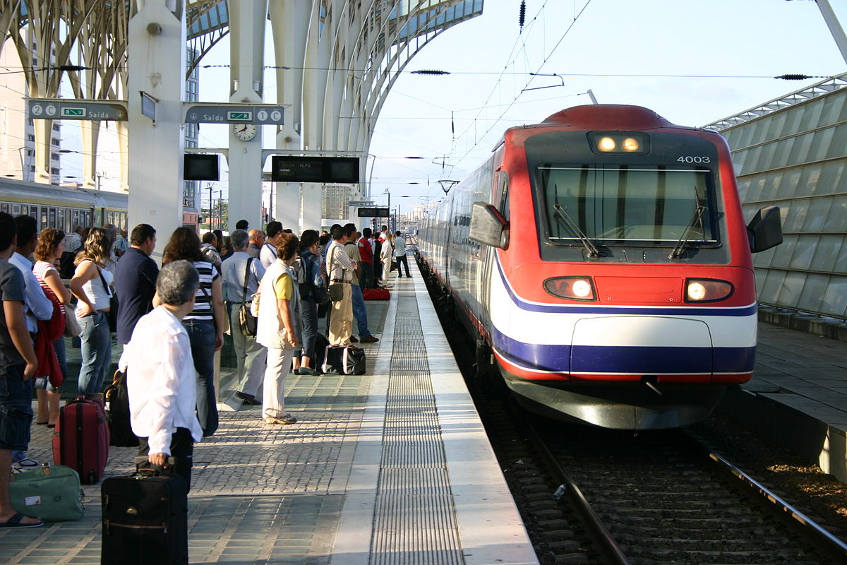 Un Alfa Pendular en gare de Lisbone