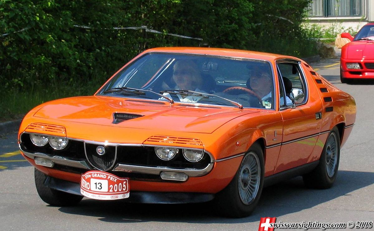 Alfa Romeo Montreal