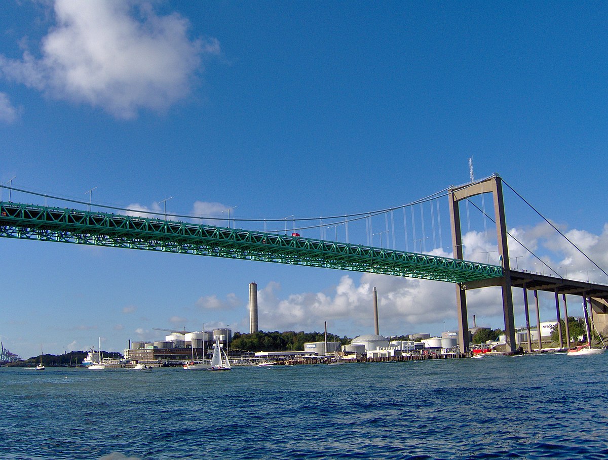 Älvsborg Bridge.jpg