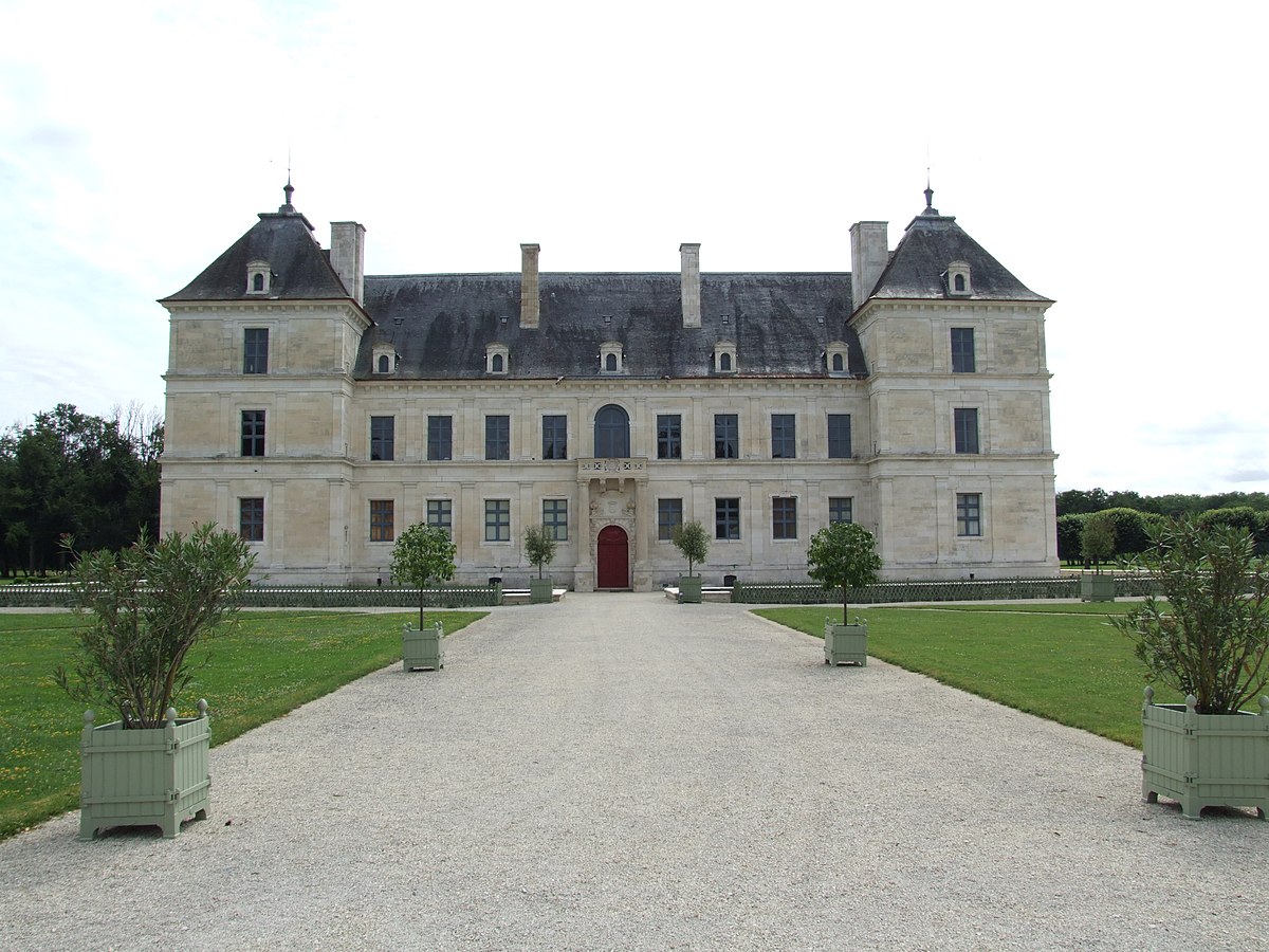 Ancy-le-Franc - 3.jpg