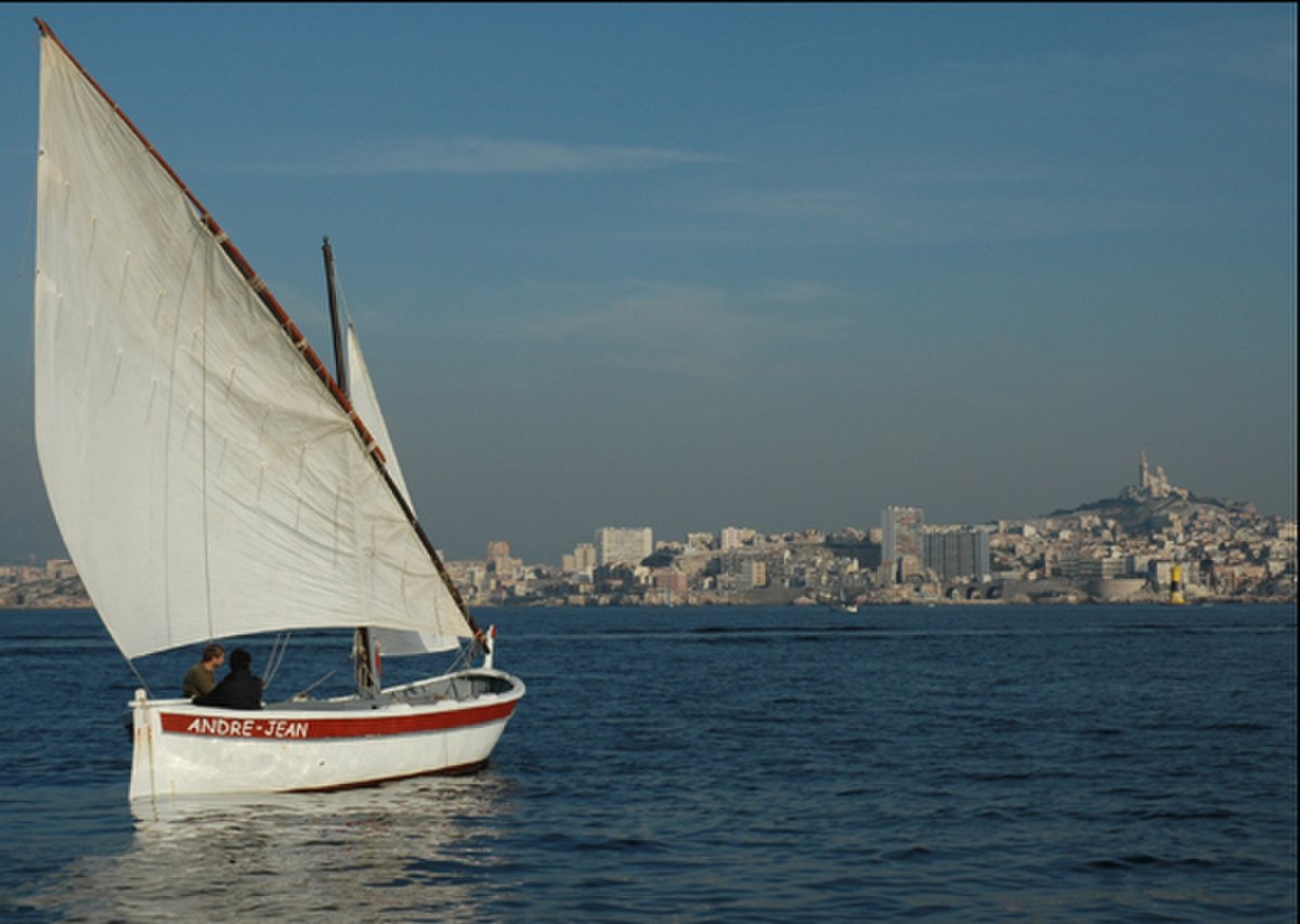 Barquette marseillaise André Jean restaurée et entretenue par l'association La Nave Va de Marseille.