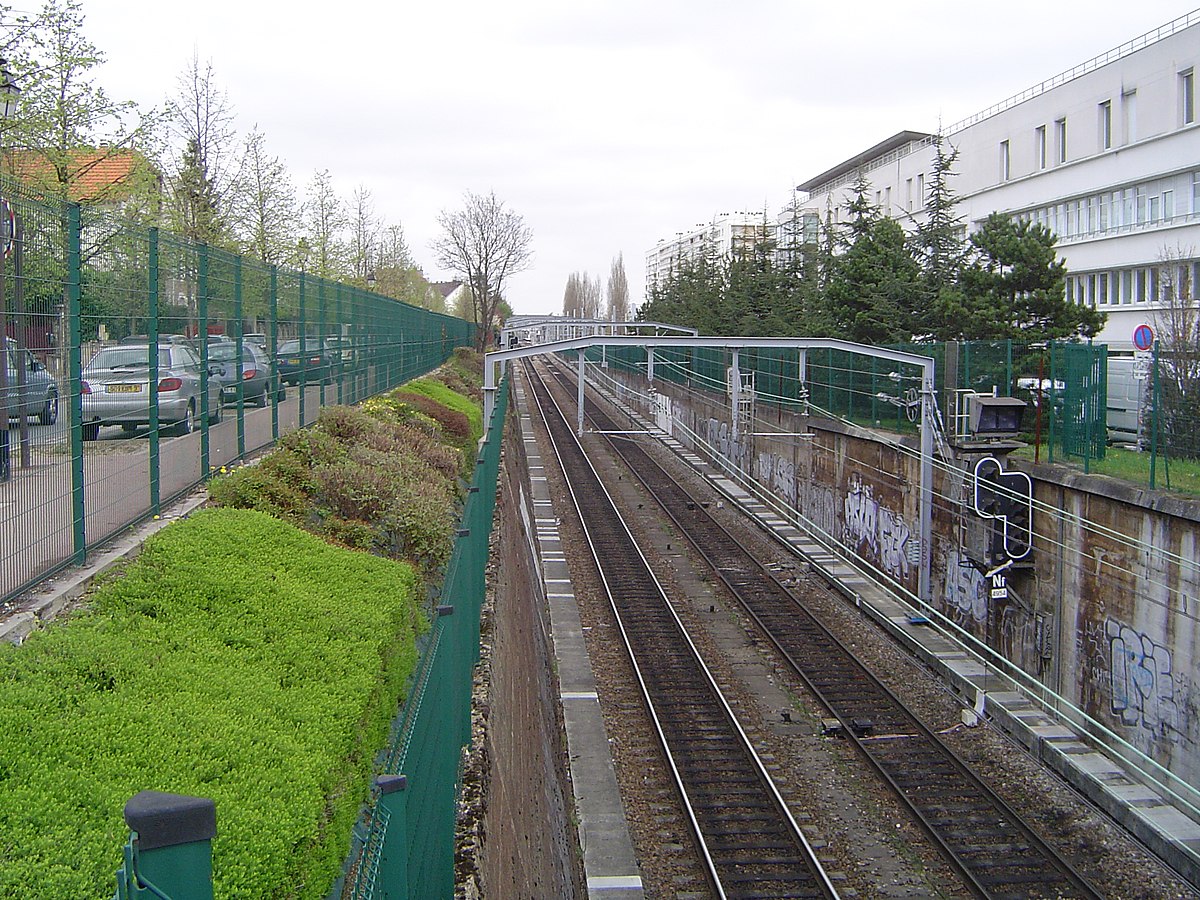 Antony - La gare RER + Orlyval + gare routière (4).jpg