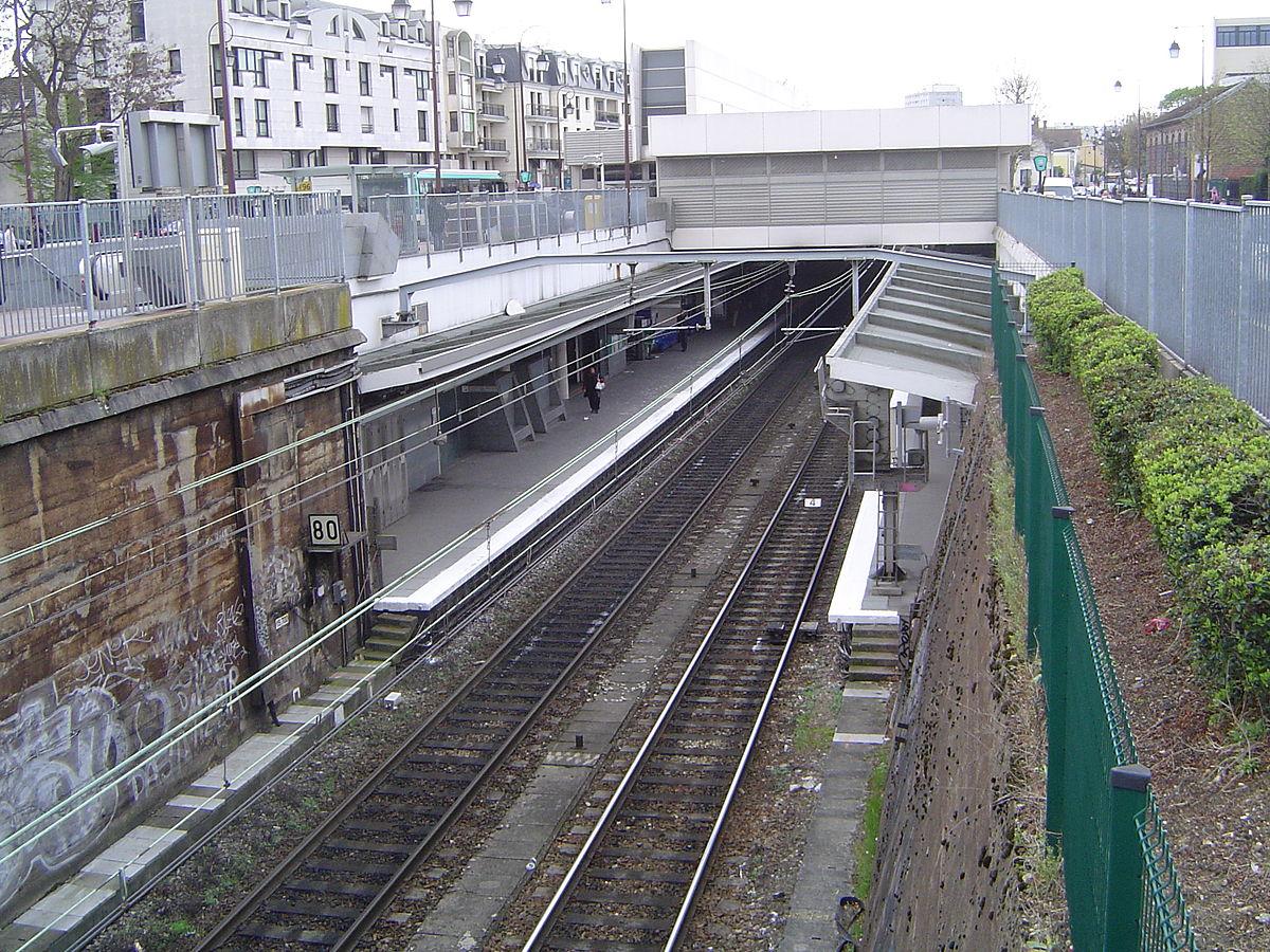 Antony - La gare RER + Orlyval + gare routière (5).jpg