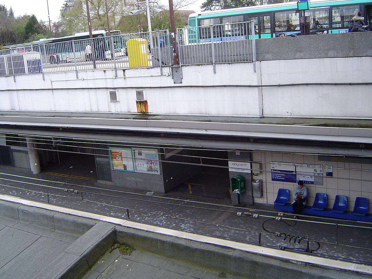 Antony - La gare RER + Orlyval + gare routière (6).jpg