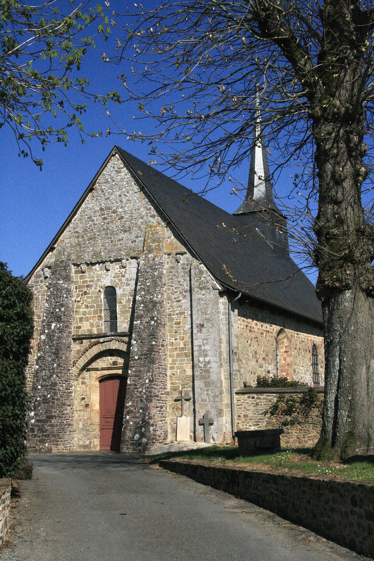 Église Notre-Dame de l'Assomption d'Arbrissel