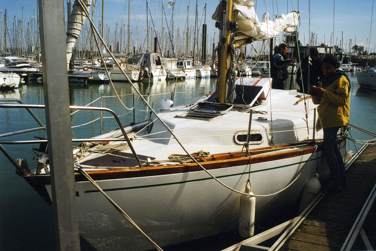 Amarré au port des Minimes à La Rochelle