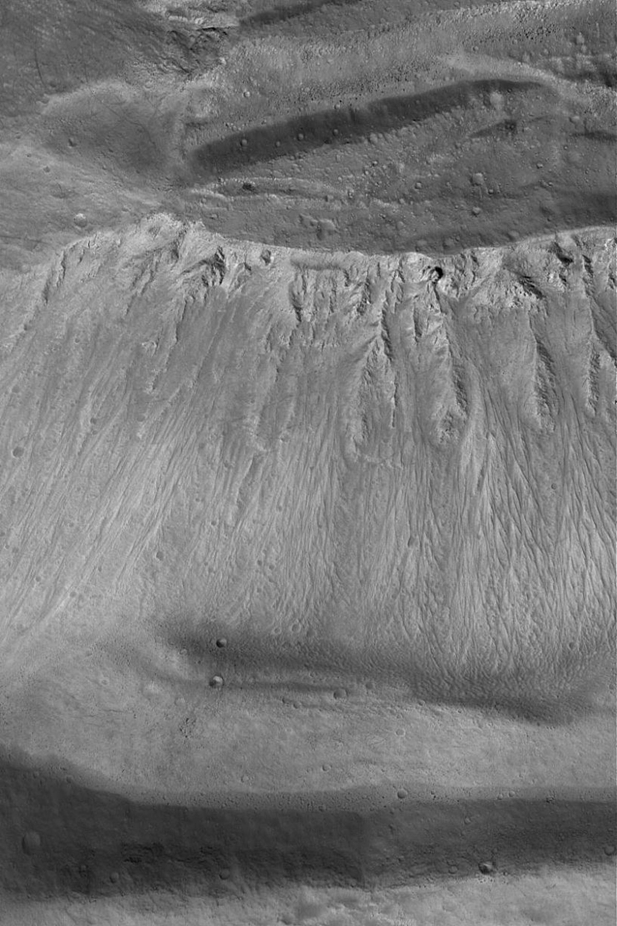 Ascraeus Mons