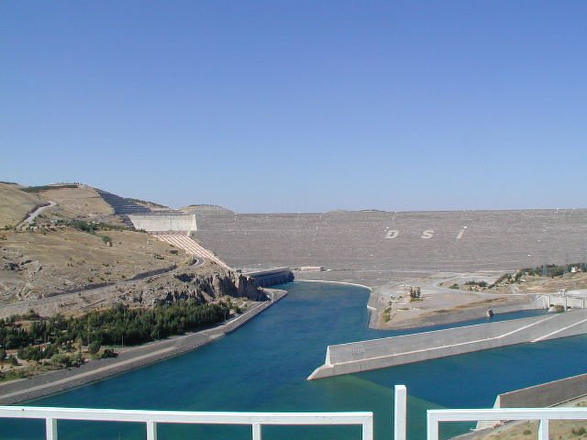 Barrage Atatürk