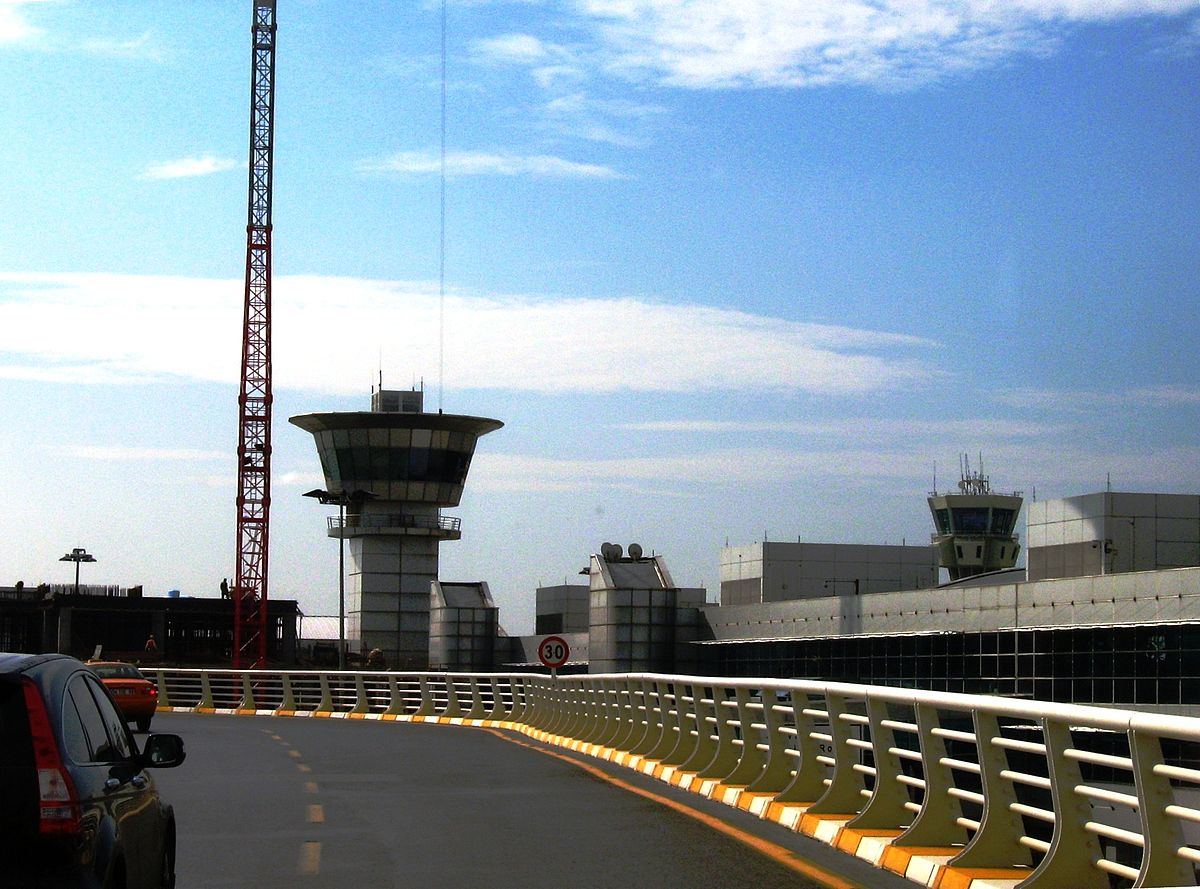 Atatürk International Airportю Istanbul.jpg