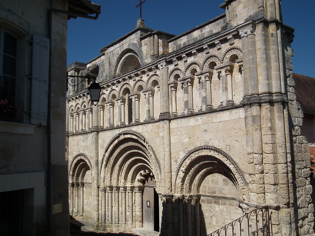 Église Saint-Jacques d'Aubeterre-sur-Dronne