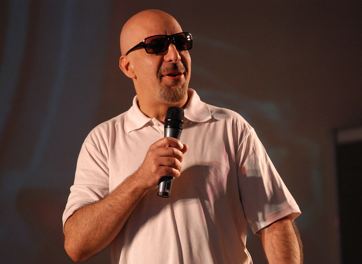 Erick Avari en 2006