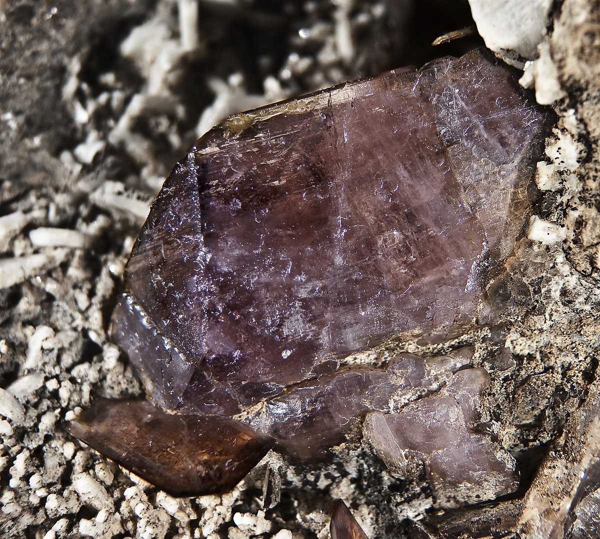 Axinite