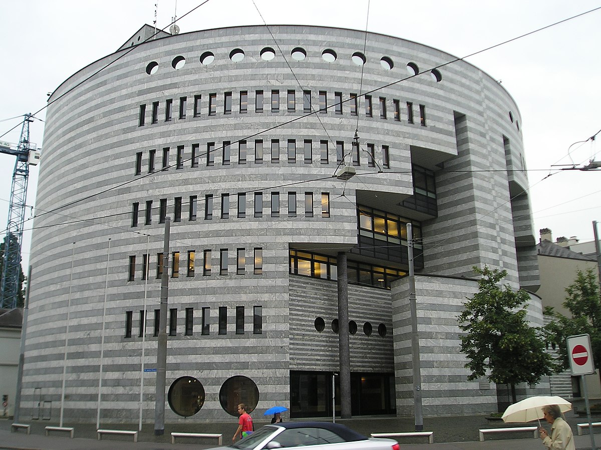 Basel BIS building by Mario Botta 20070723.jpg