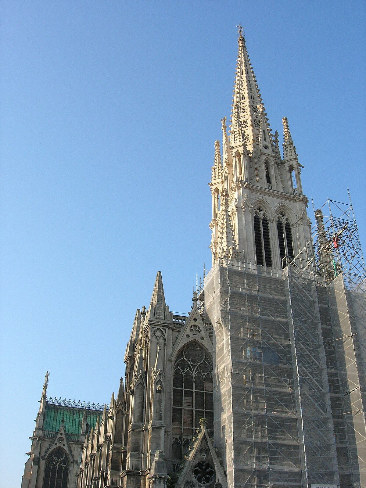 Basilique Saint-Epvre.JPG