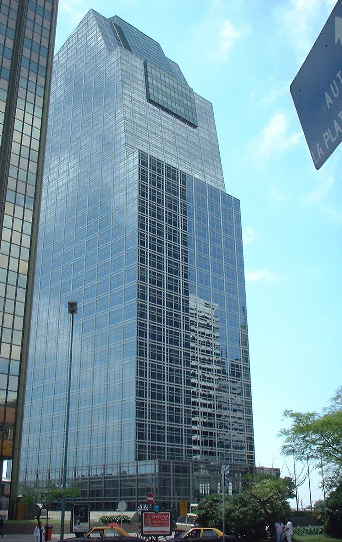 La tour BankBoston, inaugurée en 2001. La ville est le centre financier d'Argentine.