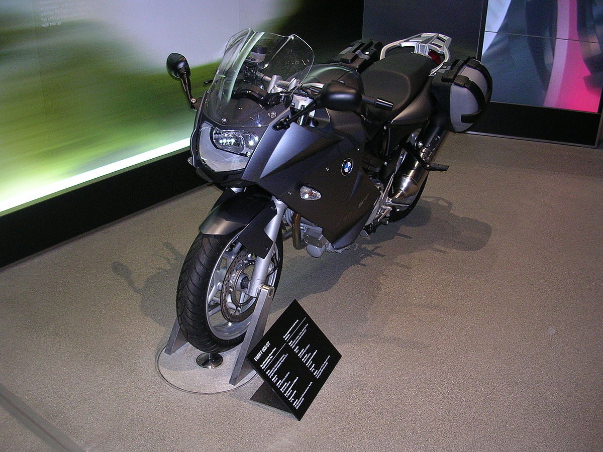 BMW F800