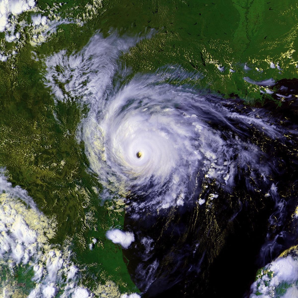 Ouragan Bret (1999)