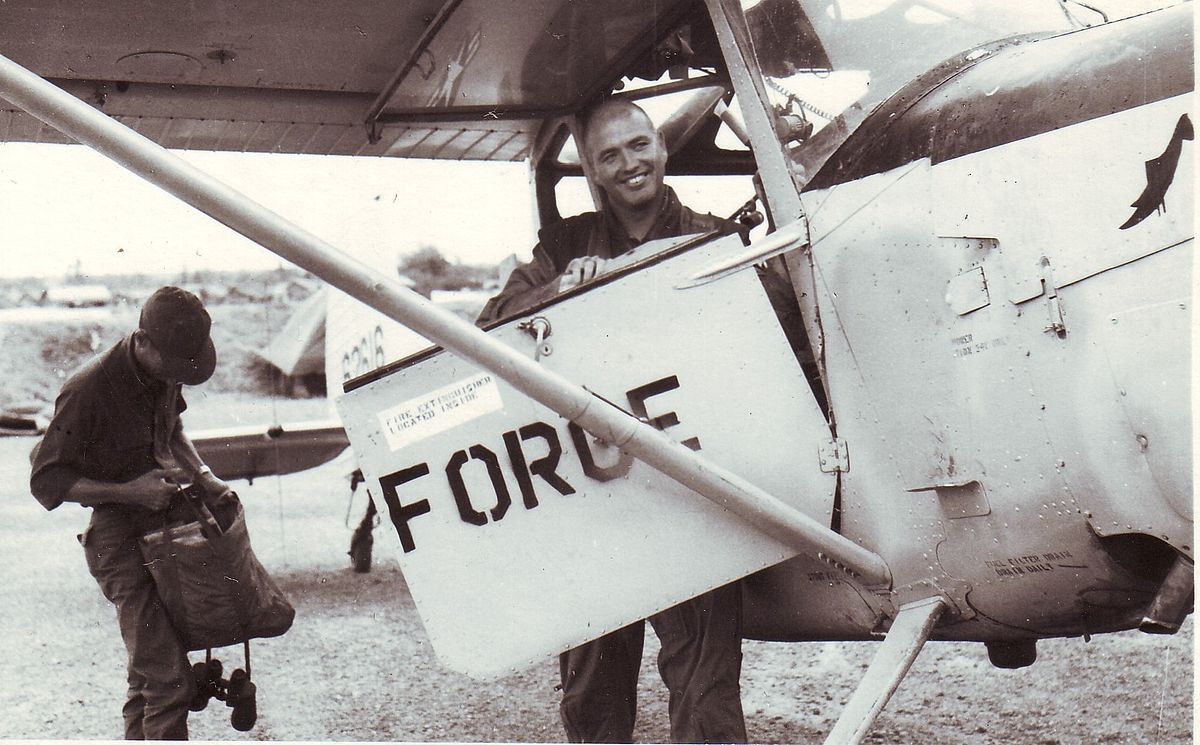 Cessna L-19