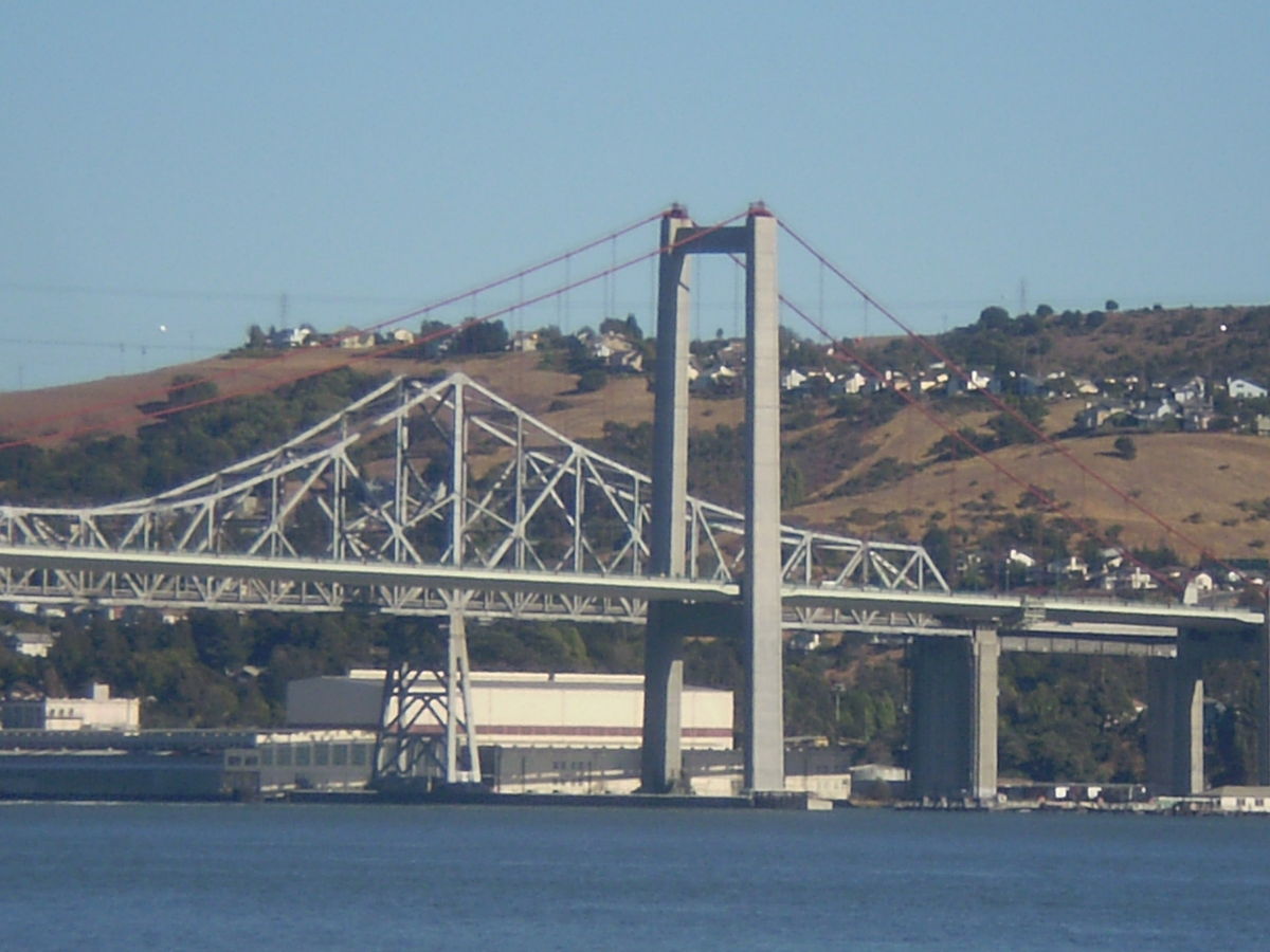 Carquinez Bridge 9-1-2007 From Northeast.jpg