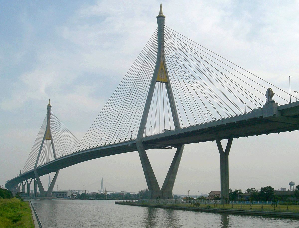 Chao Phraya Phra Pradaeng Mega Bridge 2-edit.jpg