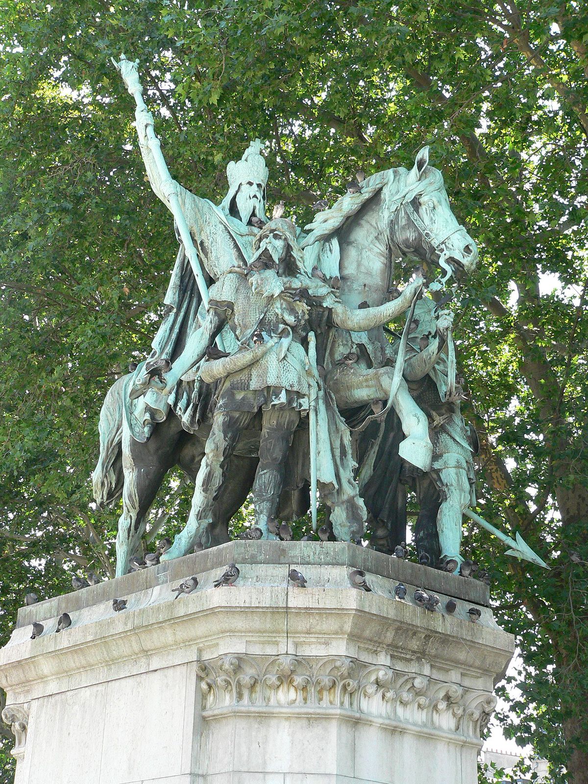Charlemagne, parvis de ND de Paris