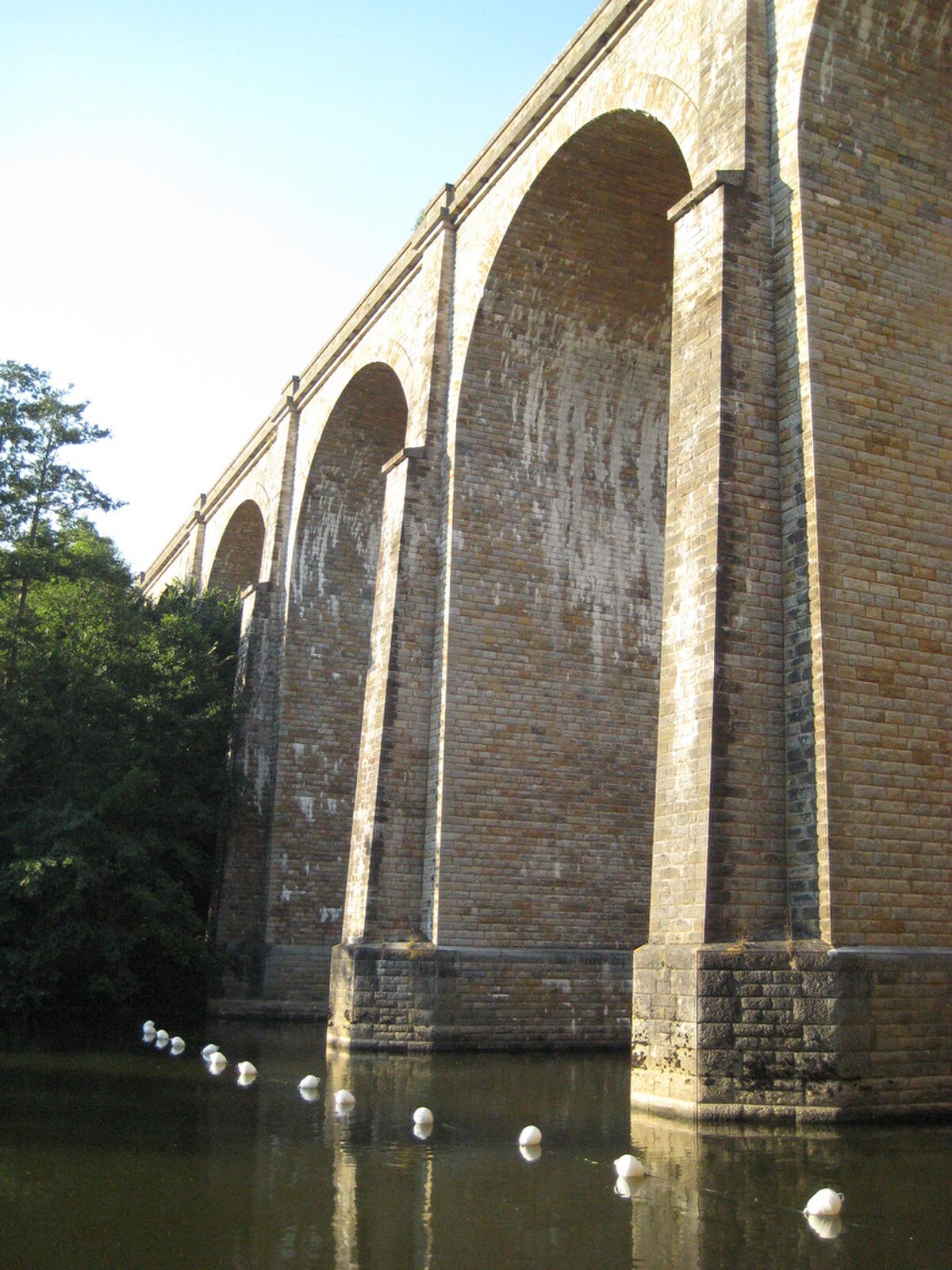 Clecy viaduc.jpg