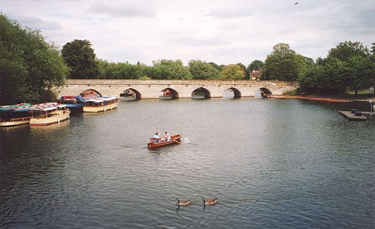 Clopton Bridge.jpg