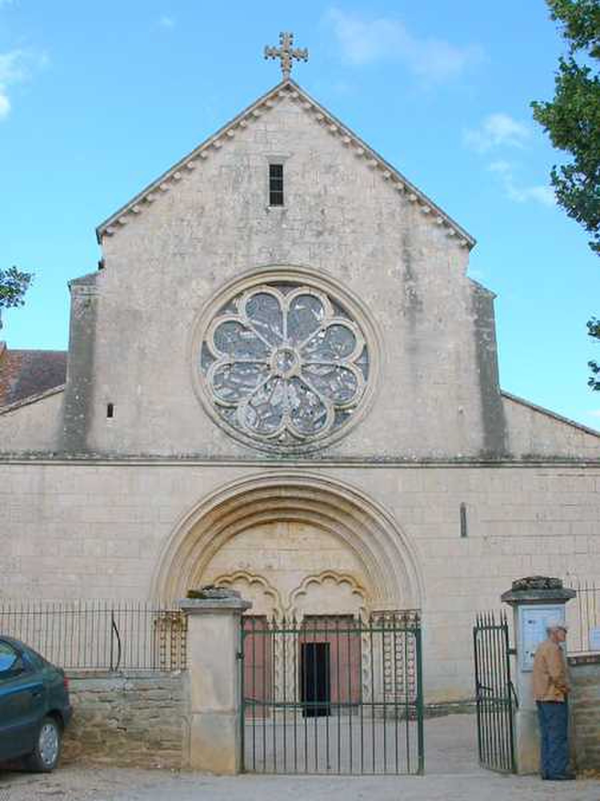 Collégiale de Montréal (Yonne) 104.JPG