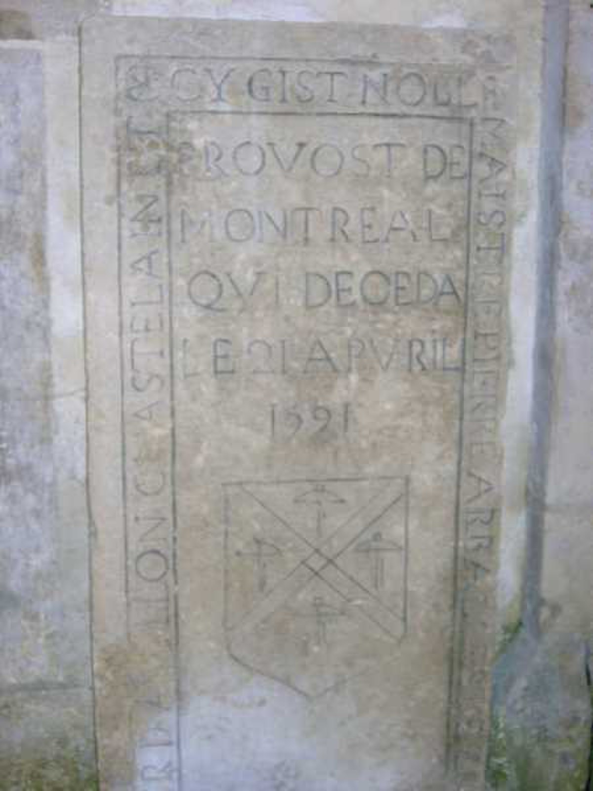 Collégiale de Montréal (Yonne) 416.JPG