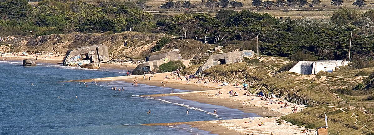 La plage de la Conche des Baleines, nord de l'Île de Ré - Charente-Maritime (a servi au tournage du film Le jour le plus long).
