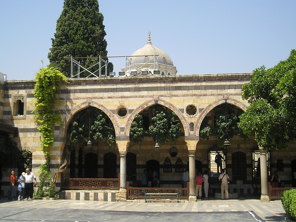 DamascusAzemPalaceLargeCrtyd.jpg