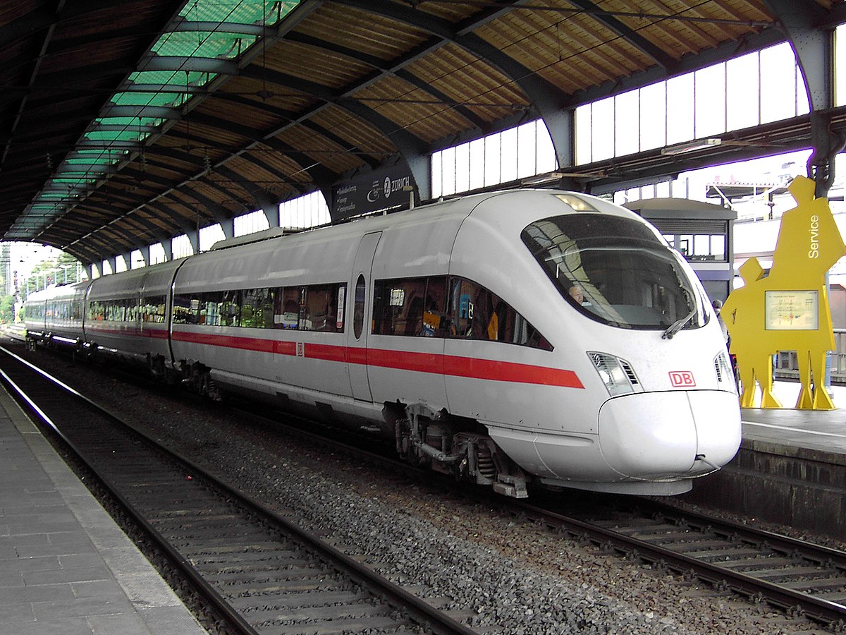 Rame ICE en gare de Bonn.