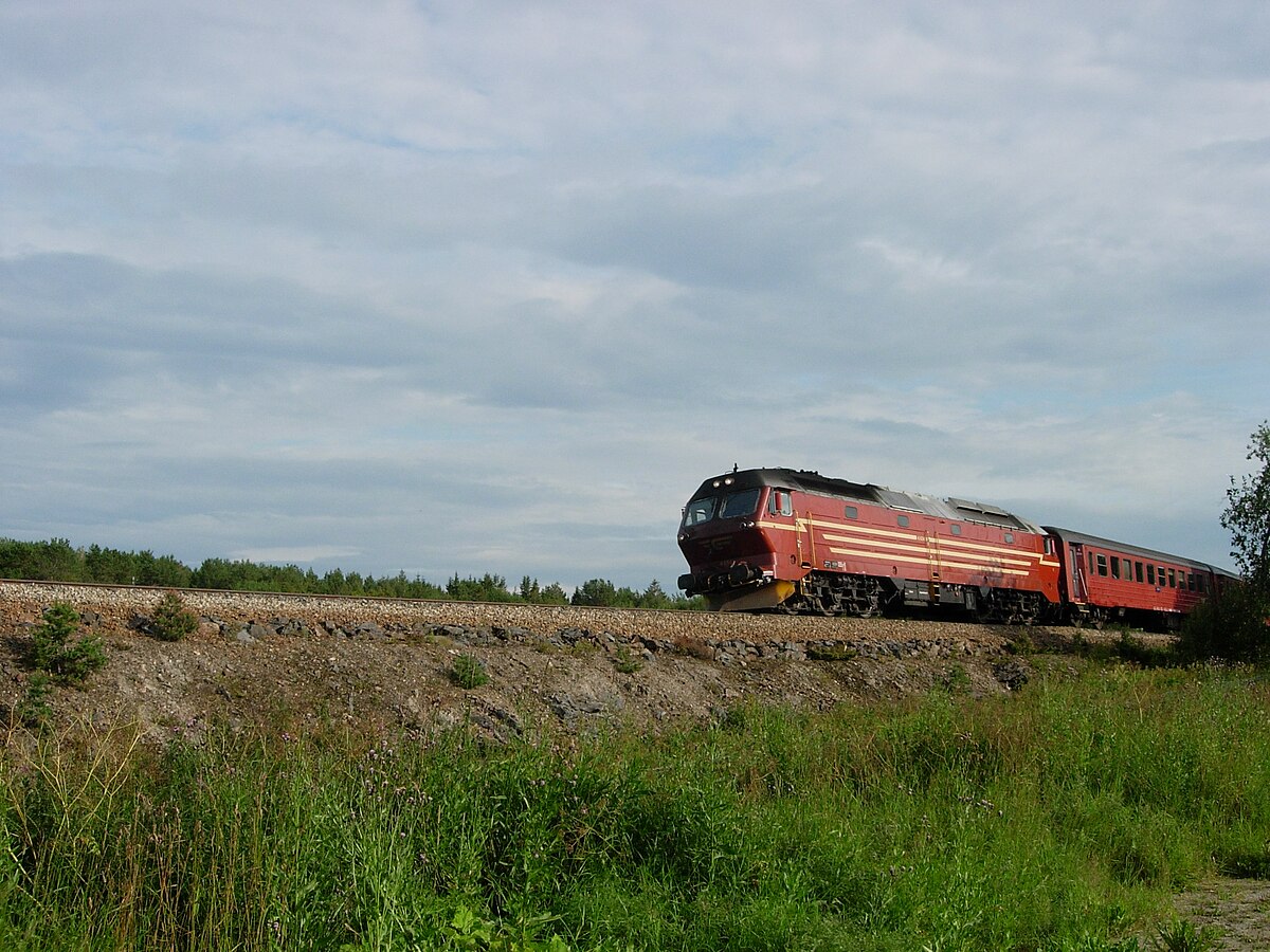 Locomotive Di 4 en pleine ligne.