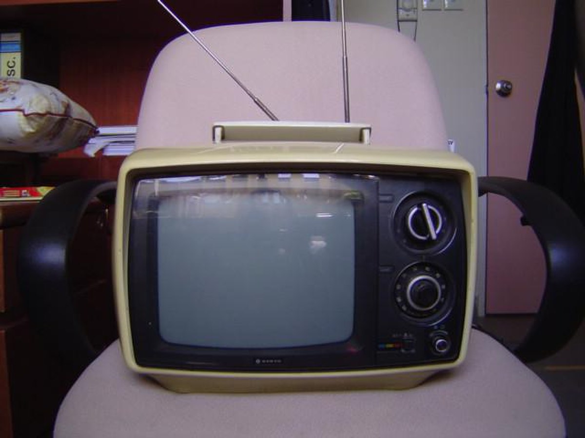 Un téléviseur portatif