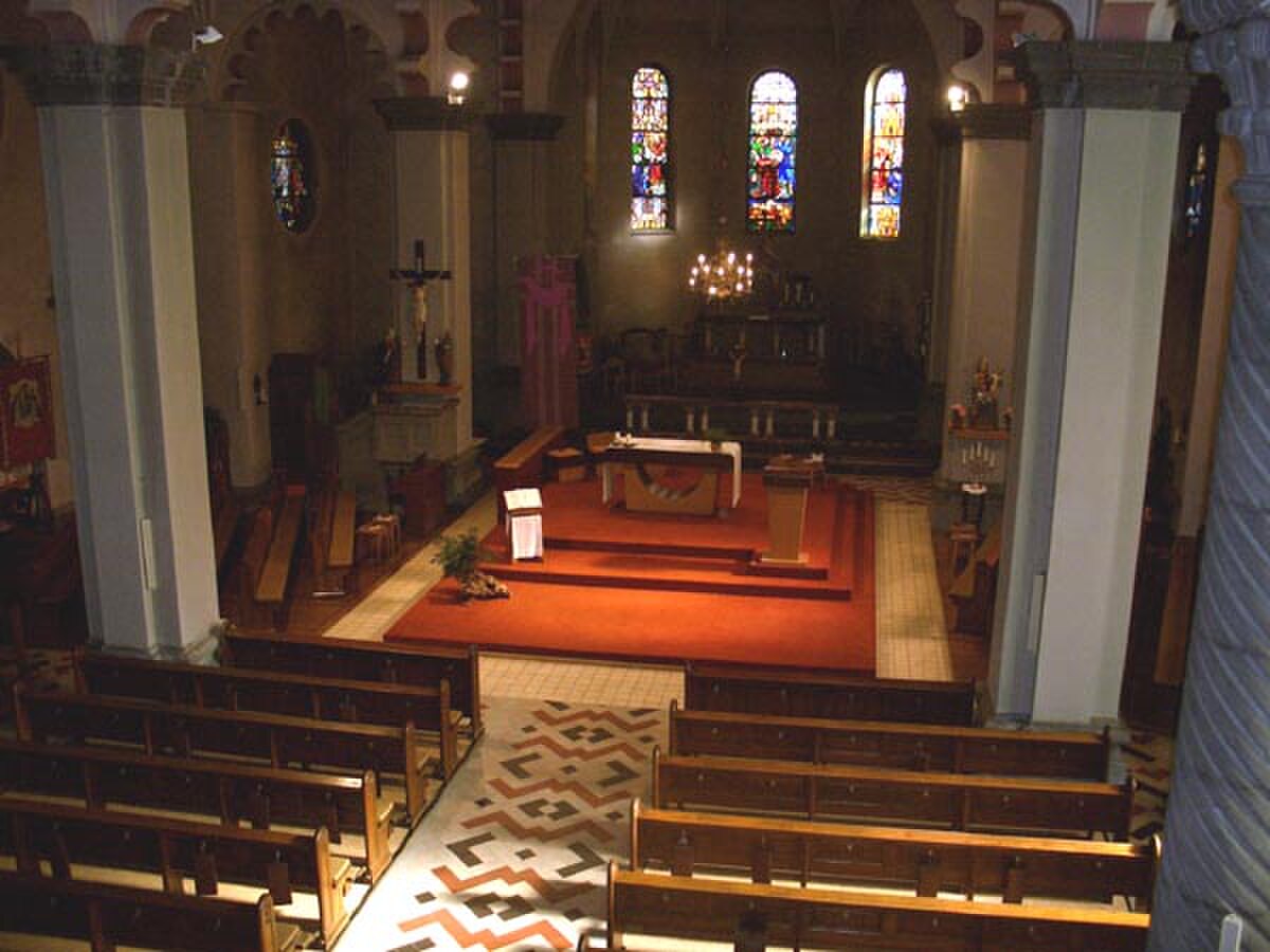 Eglise de Bütgenbach interieur 4.jpg