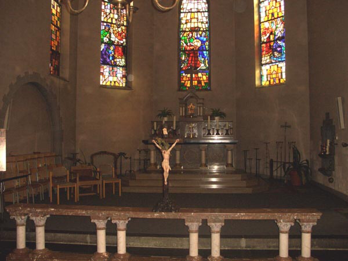 Eglise de Bütgenbach interieur 7.jpg