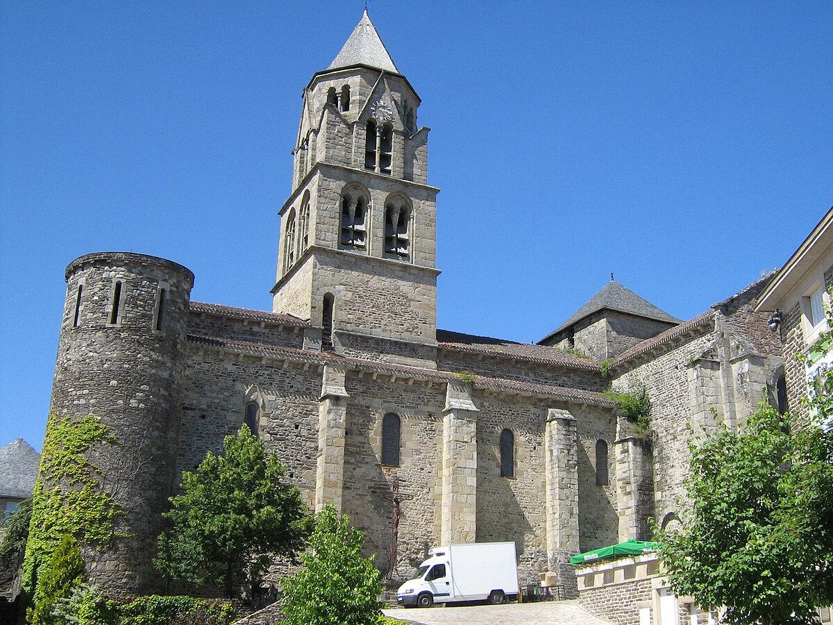 Église saint-pierre Uzerche 21 juin 2008 052.jpg