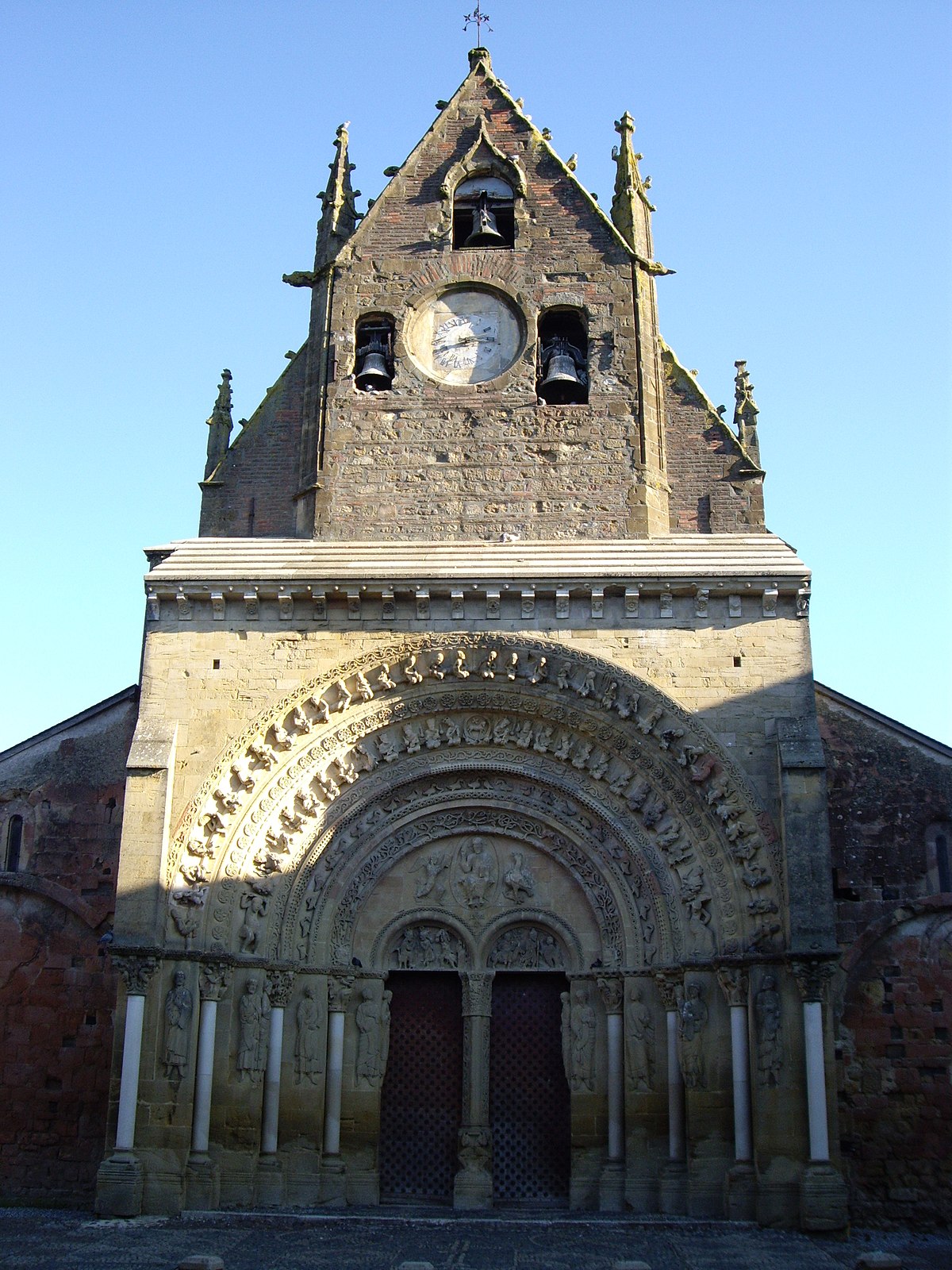 Église Sainte-Foy de Morlaàs