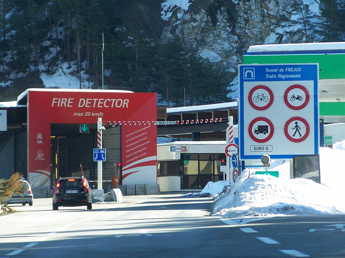 Entrée Tunnel du Fréjus.JPG