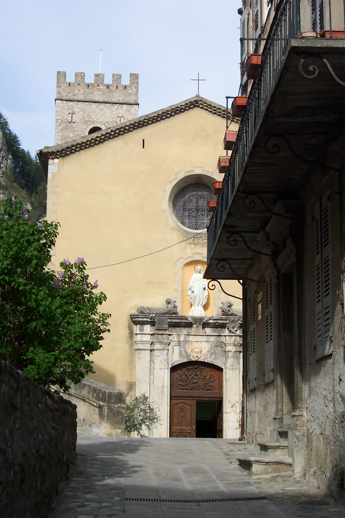 Cathédrale Notre-Dame-de-l'Assomption d'Entrevaux
