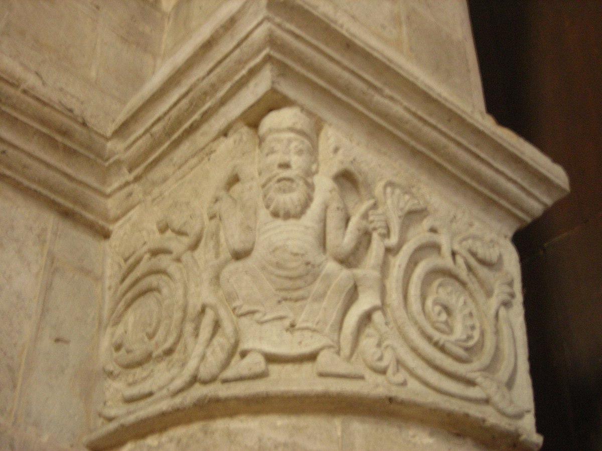 Chapteau de l'église Notre-Dame-du-Fort à Étampes