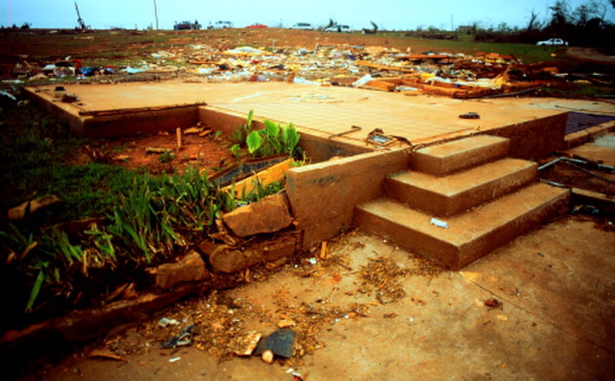 F5 tornado damage example.jpg
