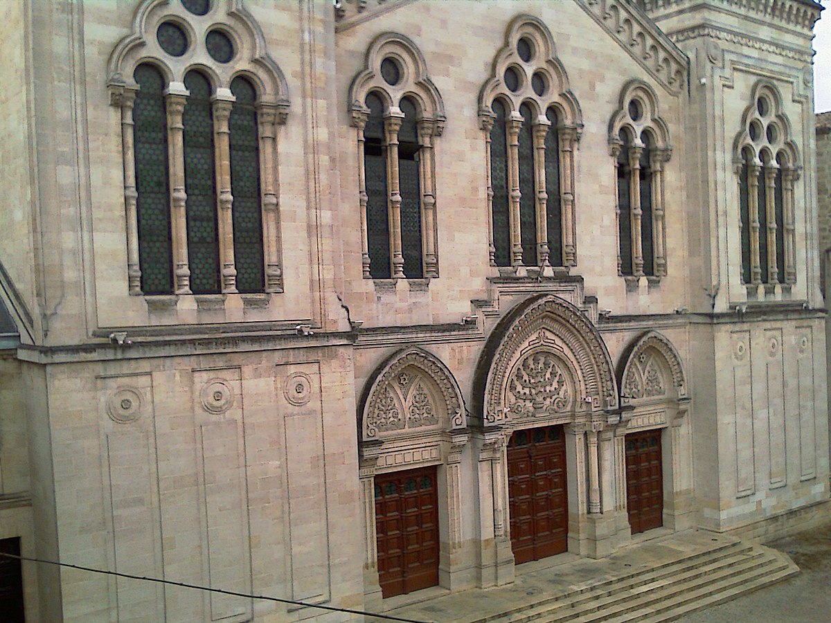 Partie inférieure de la façade