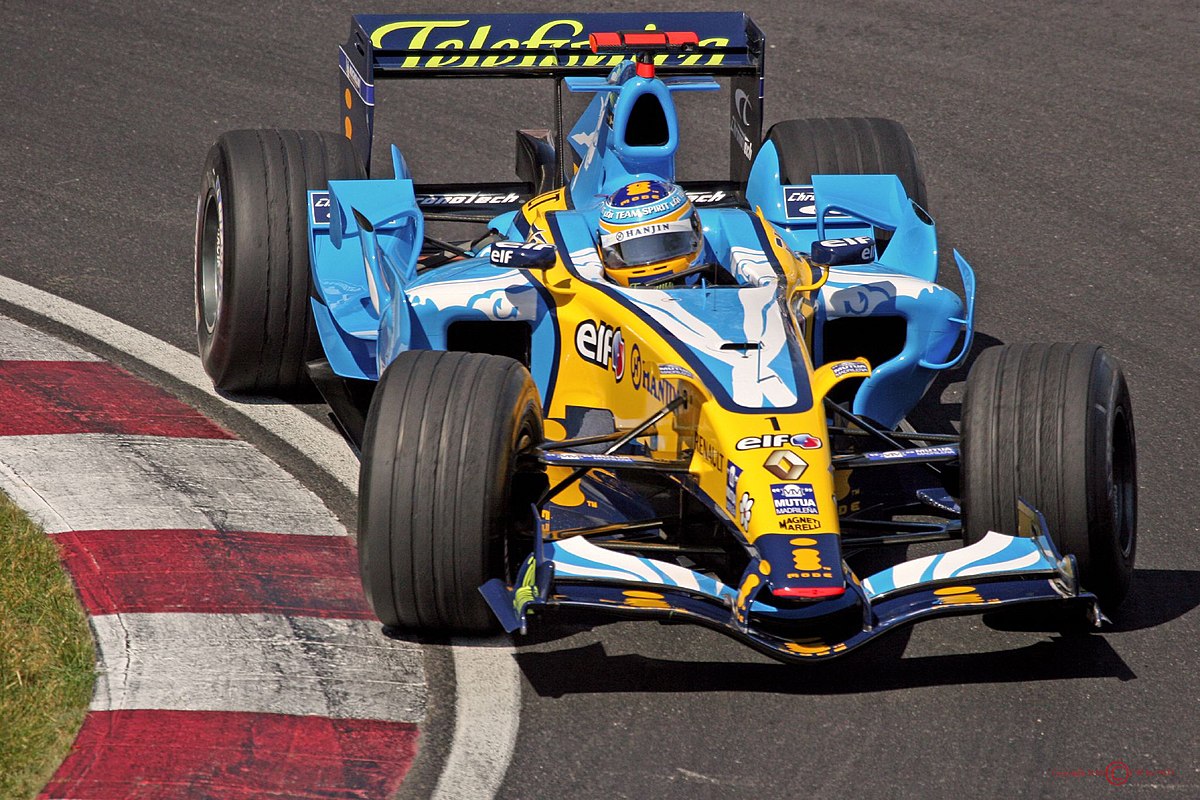 Fernando Alonso au volant de la R26 lors du GP du Canada 2006.