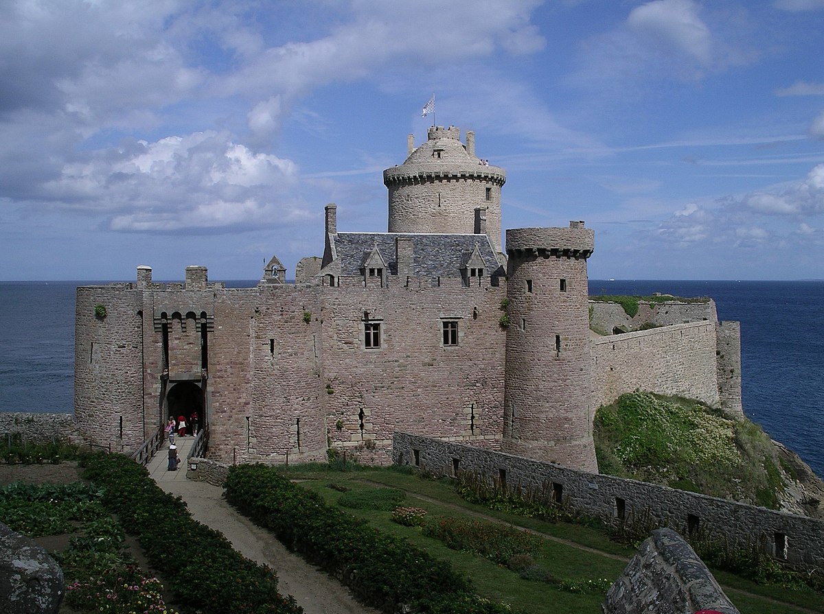 Liste des châteaux de Bretagne