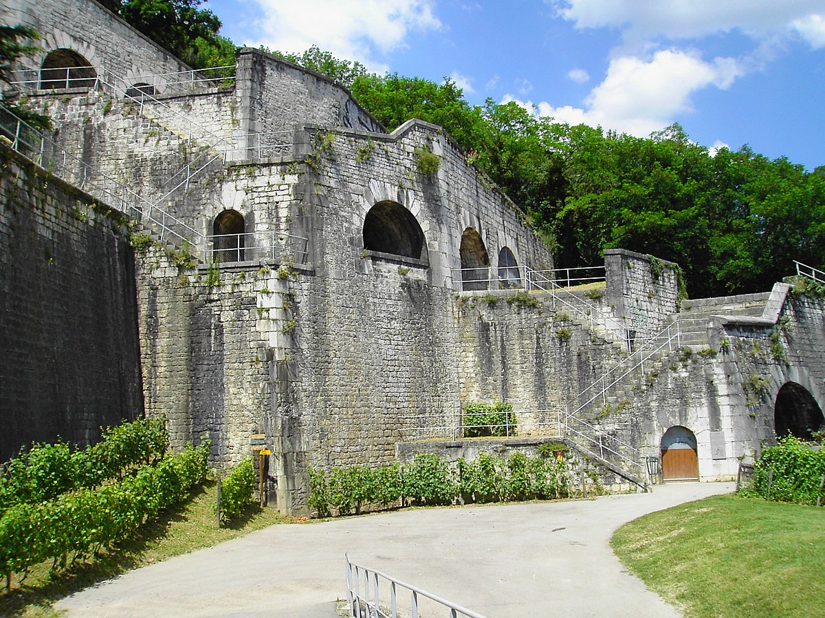 Fortifications Bastille - Grenoble.JPG