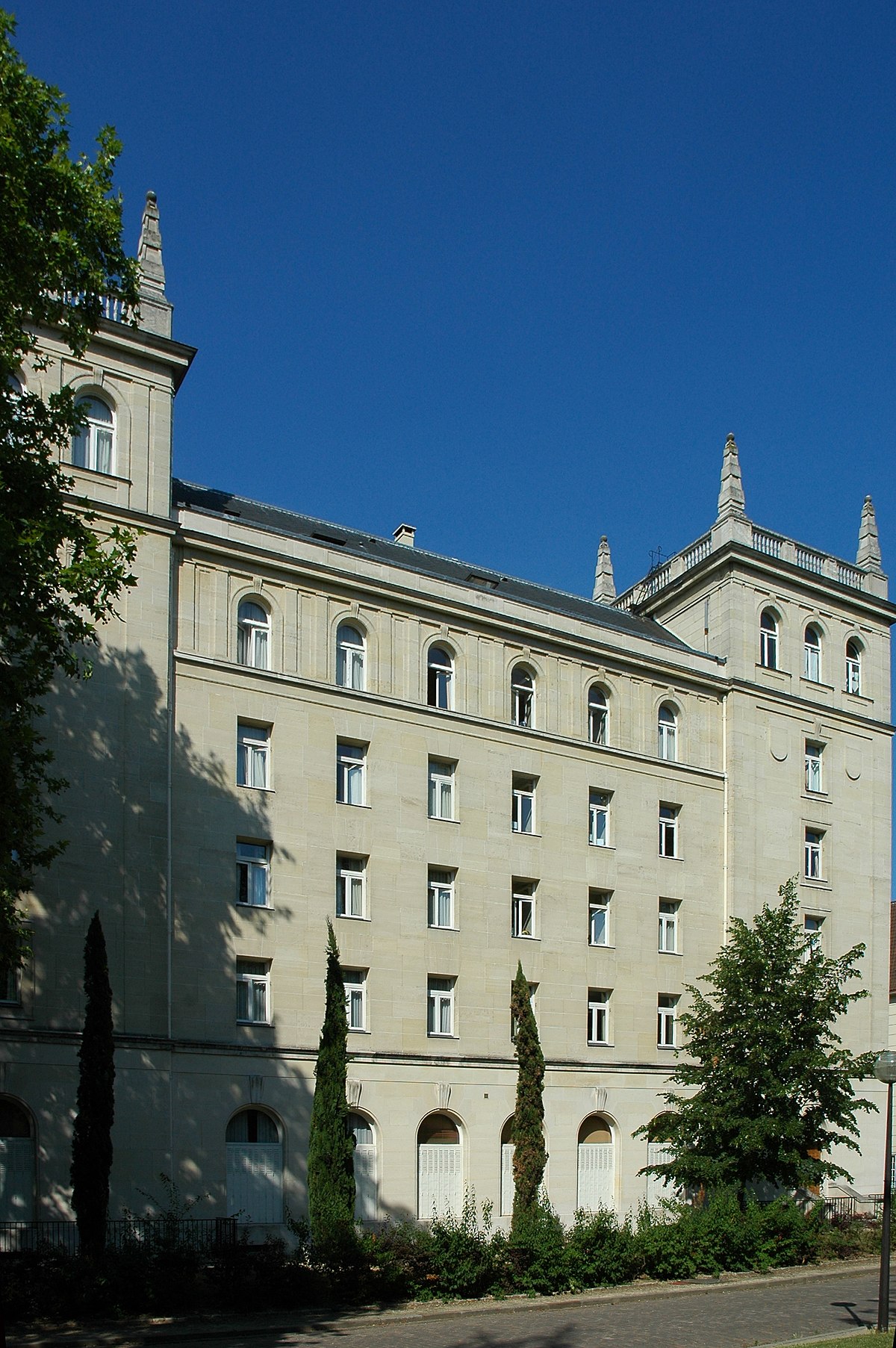 France Paris Cite Universitaire Maison Espagne 01.JPG