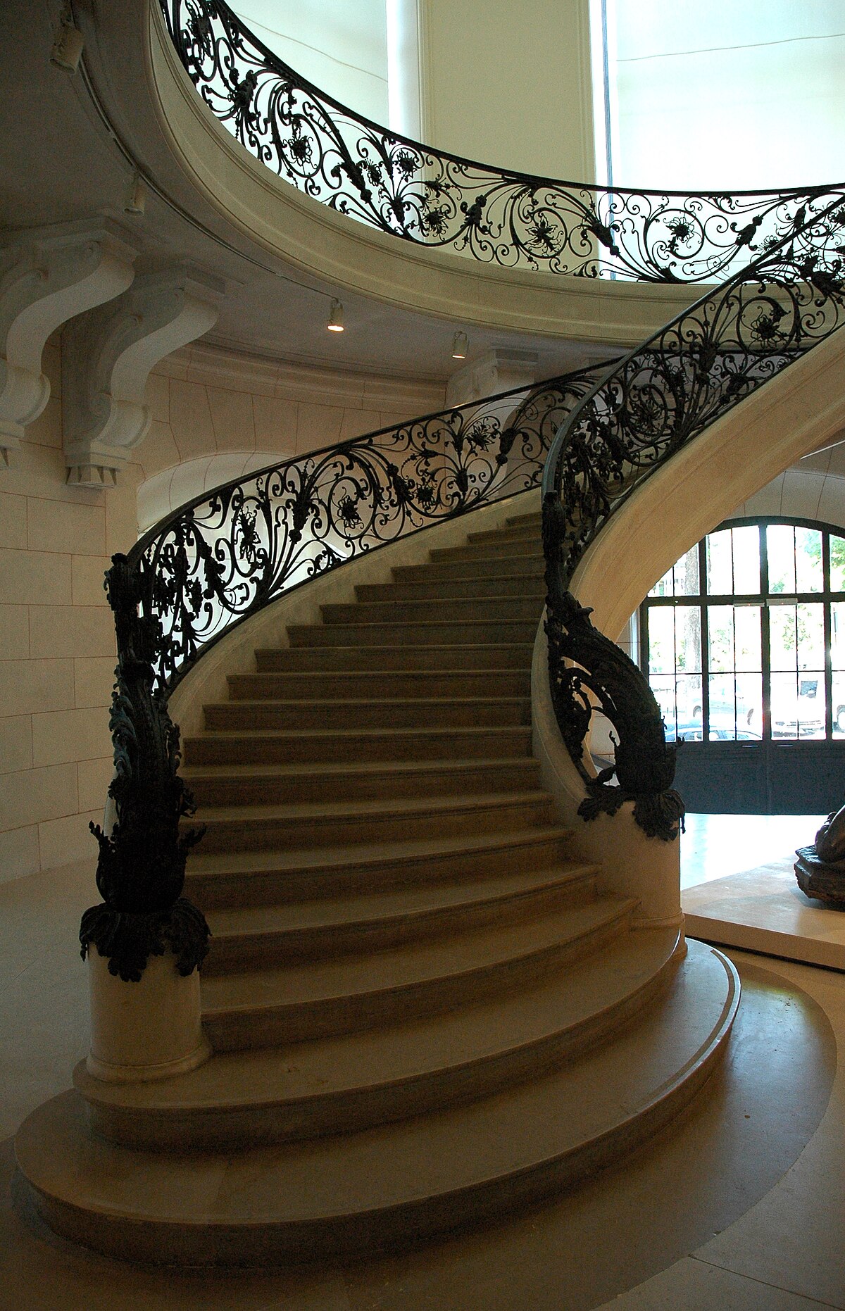 France Paris Petit Palais Interieur 04.jpg