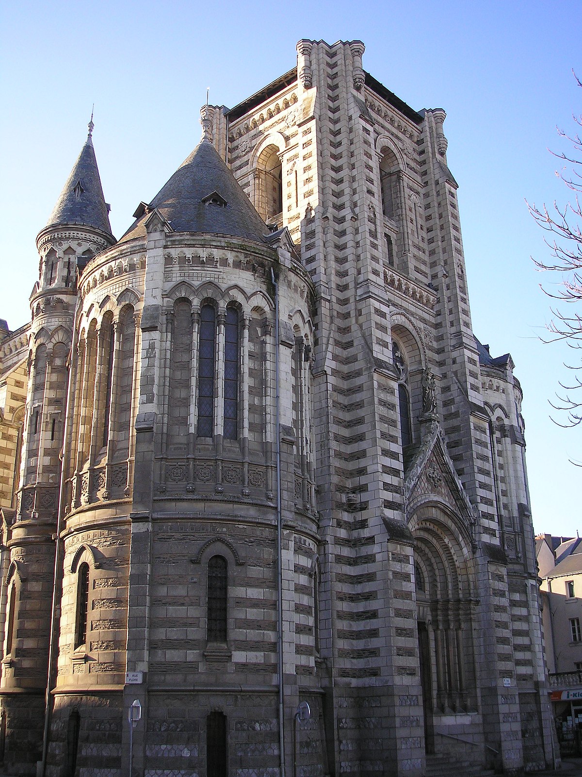 FrancePaysDeLoireAngersNotreDameVictoires.jpg